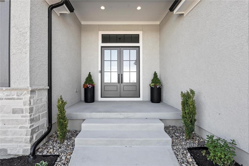Photo 3 of 8001 Millridge Street