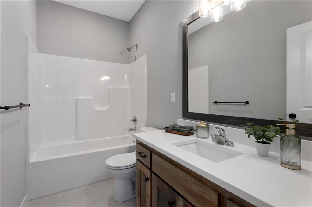 Photo 7 of 204 SW Chelmsford Drive