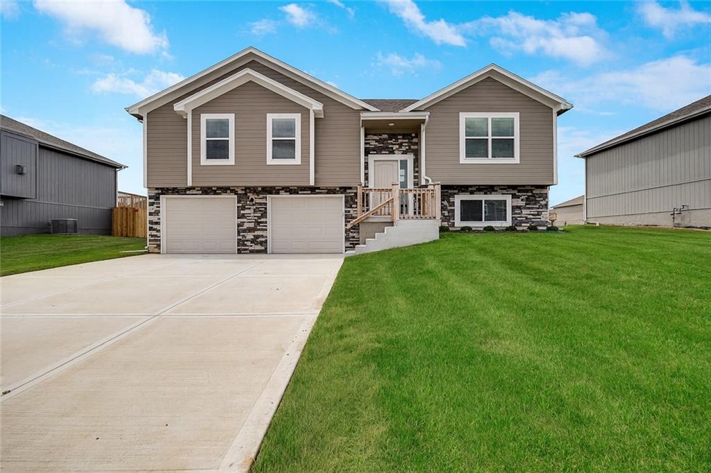 Photo of 508 Foxglove Lane