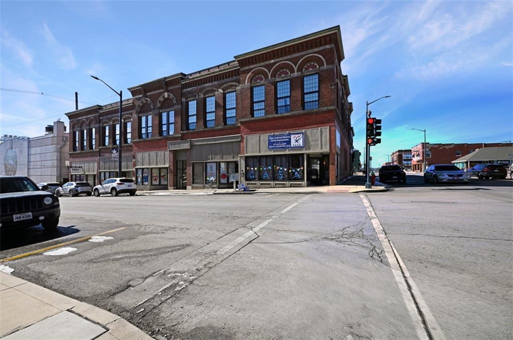 Photo of 100 S 5Th Street