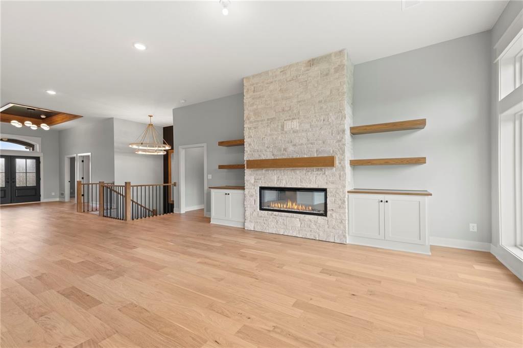 Photo 5 of 8716 N Lewis Avenue