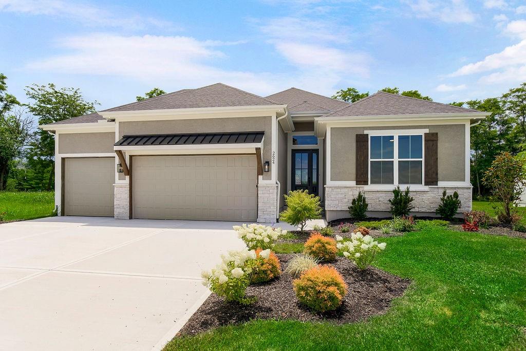 Photo of 2624 NE Woodland Oak Drive