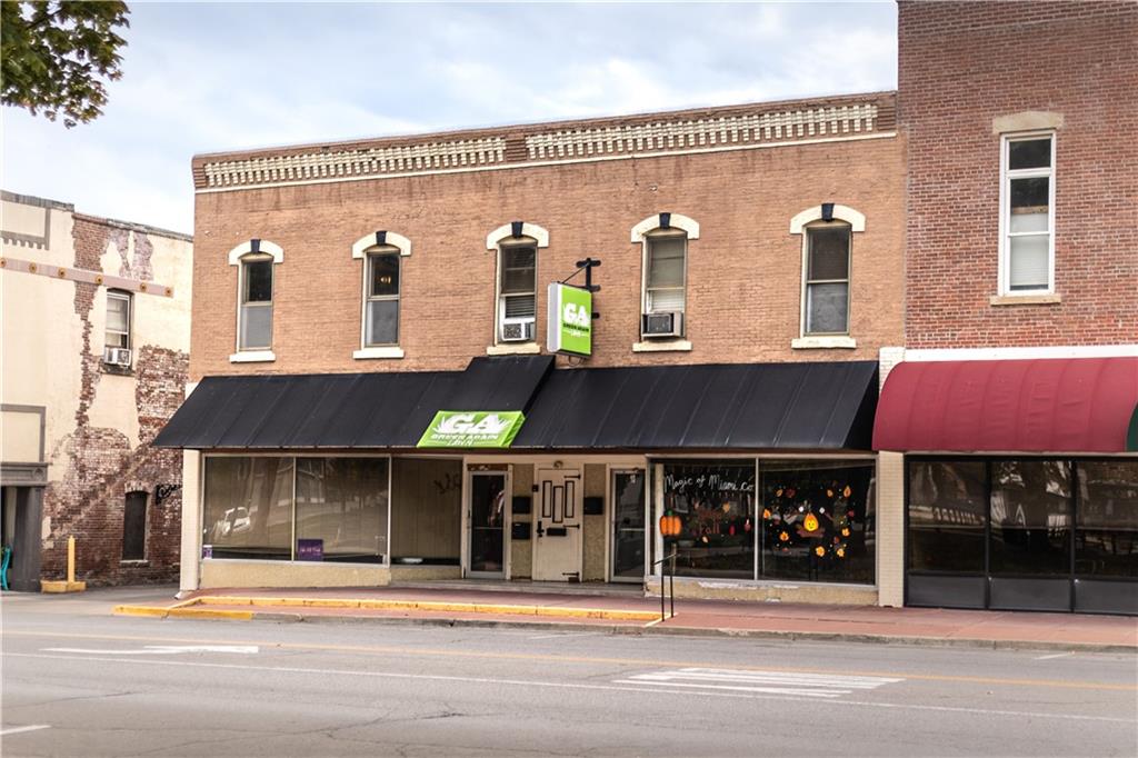 Photo 2 of 10 S Silver Street