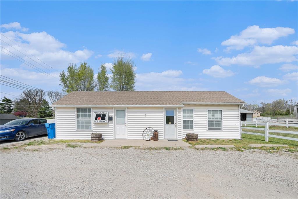 Photo of 1102 W Clay/Broadway Street