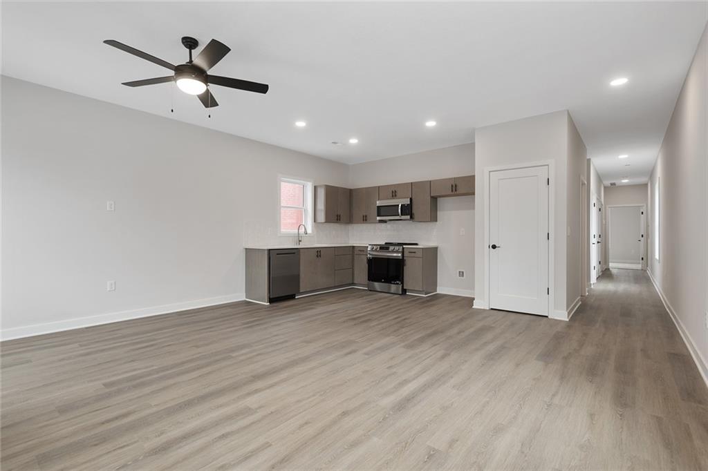 Photo 7 of 4527 Forest Avenue #B