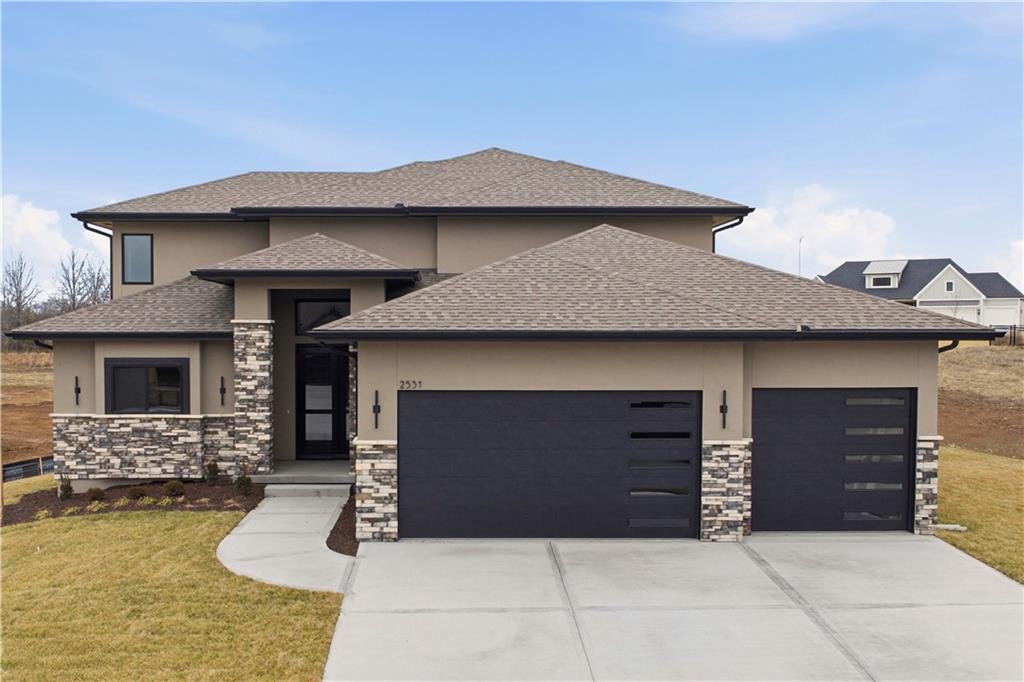 Photo of 2531 NE Woodland Oak Circle