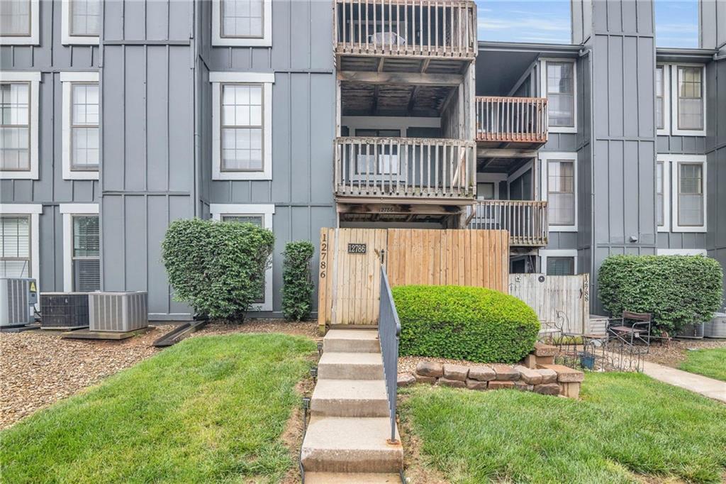 Photo 5 of 12786 W 110th Terrace