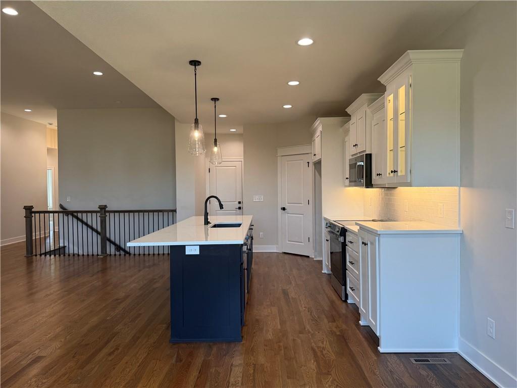 Photo 7 of 31501 W 86th Court