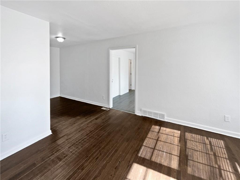 Photo 3 of 10014 Hardesty Avenue