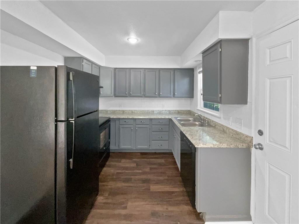 Photo 6 of 10014 Hardesty Avenue