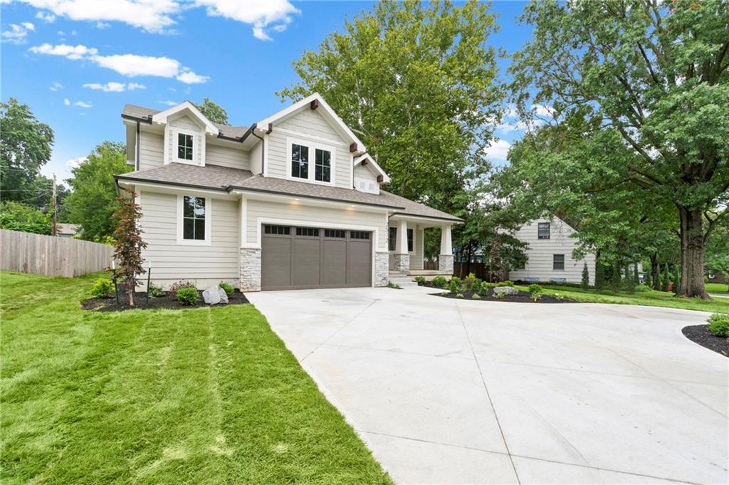 Photo 5 of 2512 Somerset Drive
