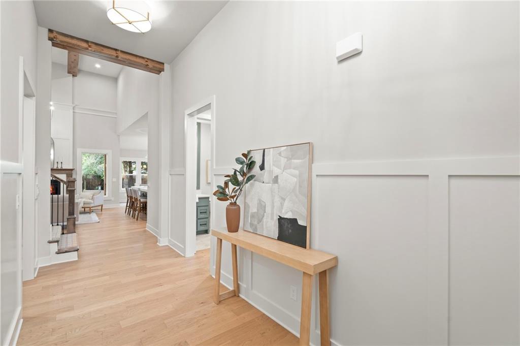 Photo 7 of 2512 Somerset Drive
