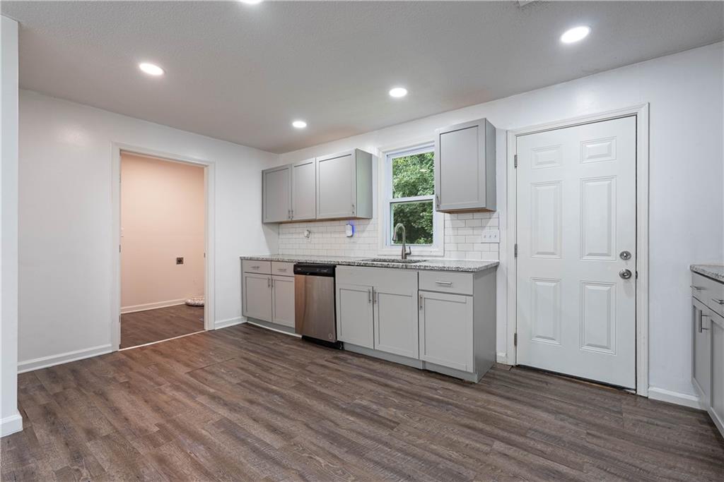 Photo 6 of 610 Elm Street