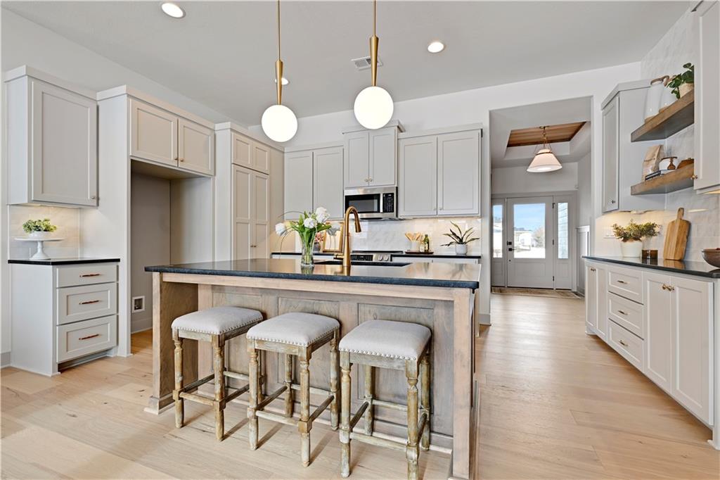 Photo 6 of 15431 W 161st Street