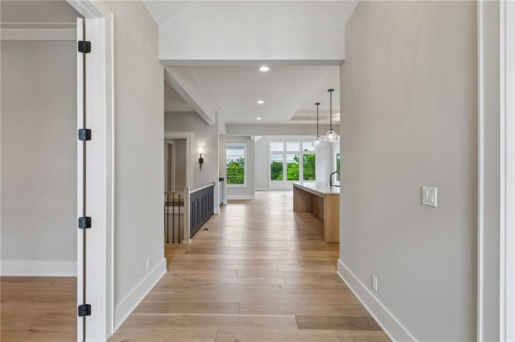 Photo 6 of 13751 Pembroke Lane
