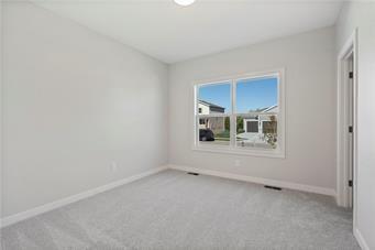 Photo 6 of 509 SW Newport Drive