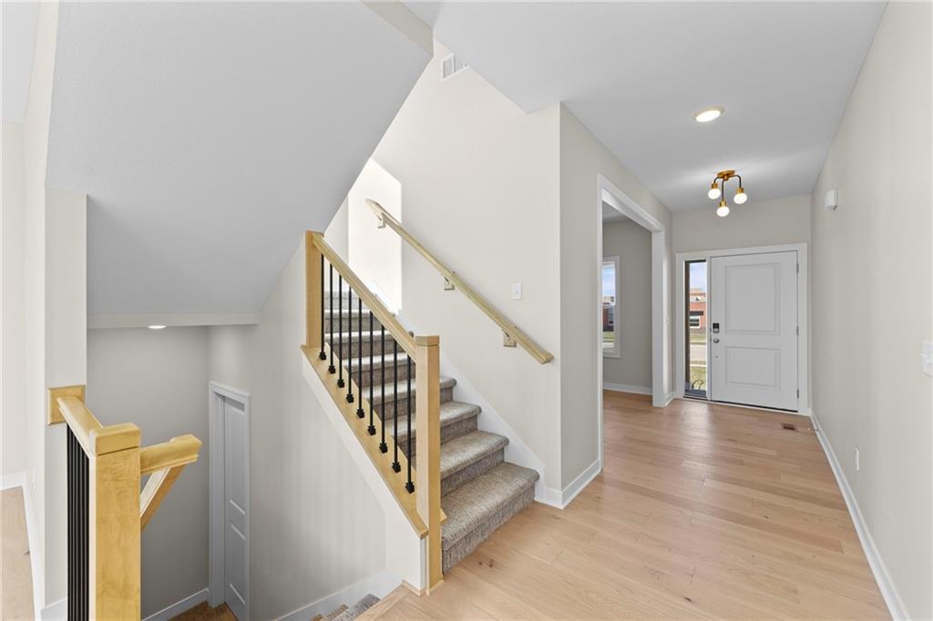Photo 5 of 18681 W 193rd Street