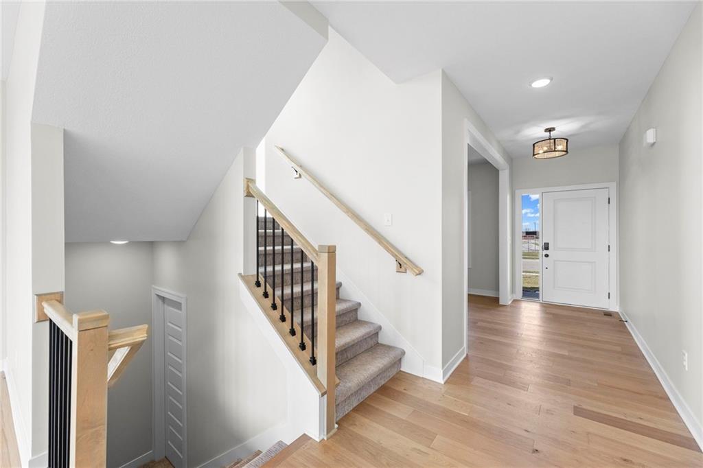 Photo 6 of 18637 W 193rd Street