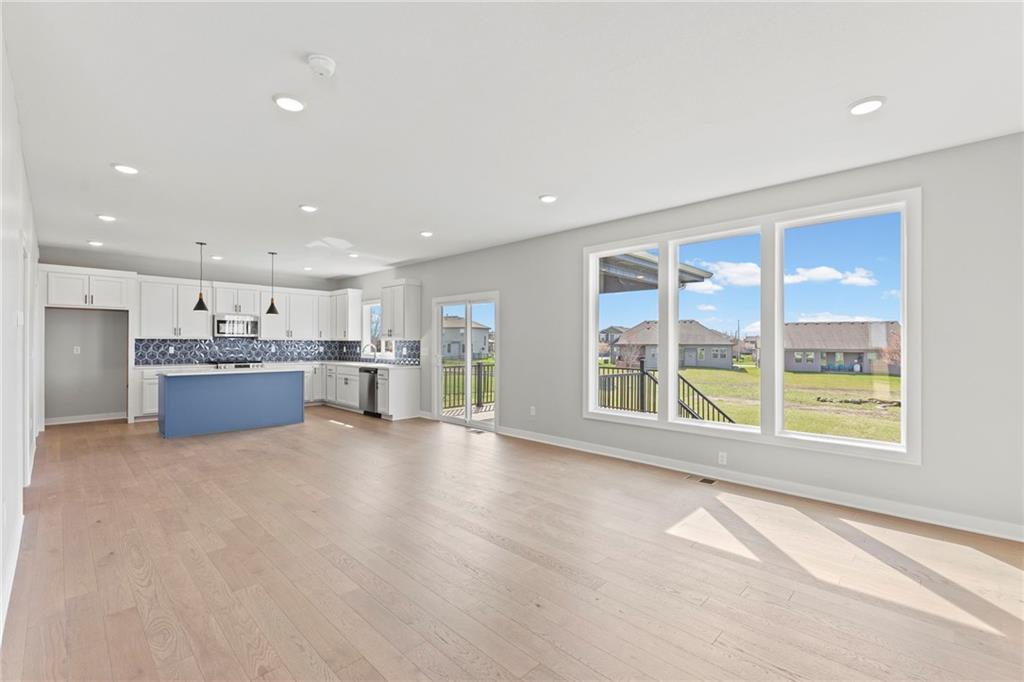 Photo 7 of 18593 W 193rd Street