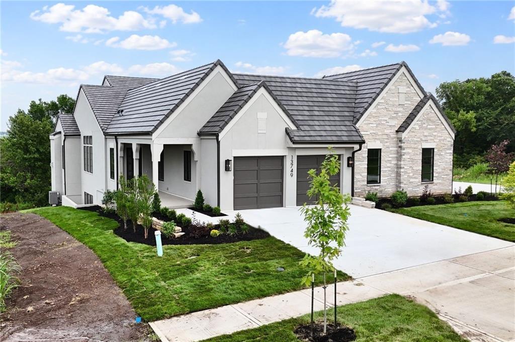 Photo of 13749 Pembroke Lane