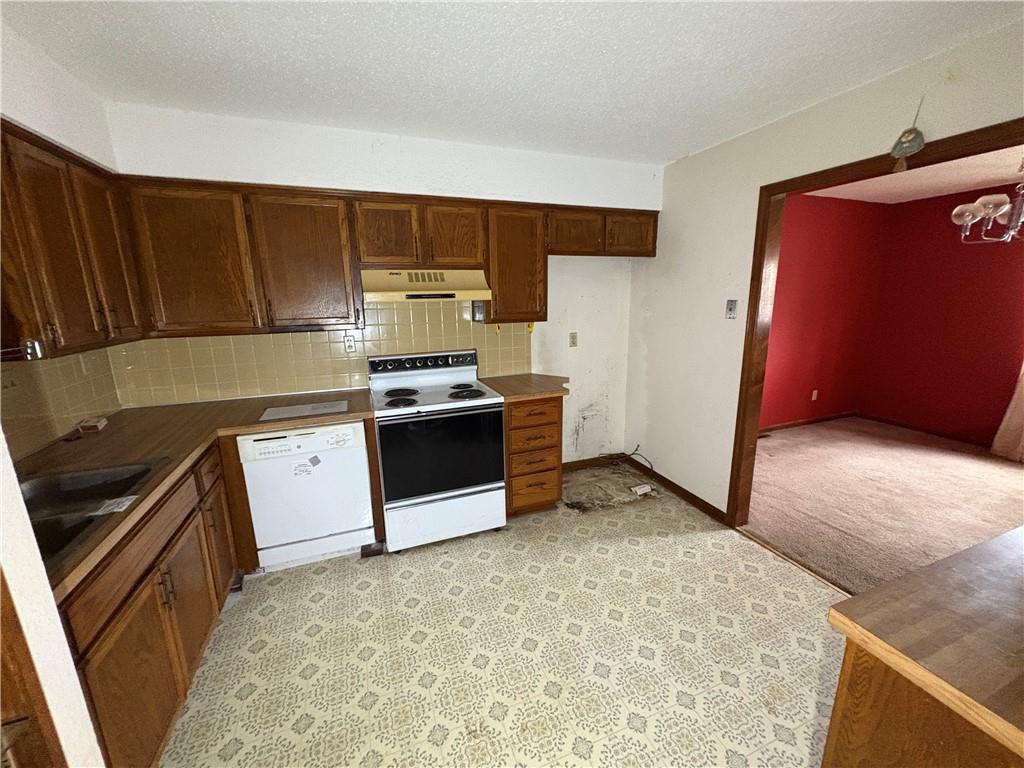 Photo 7 of 1305 E 123RD Terrace #B