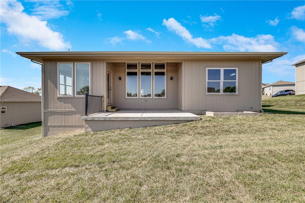 Photo 4 of 1202 Morgan Drive