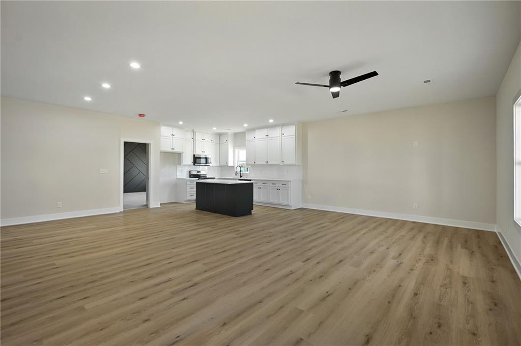 Photo 6 of 704 Colony Avenue