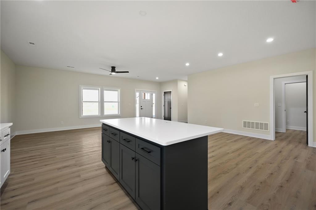Photo 7 of 704 Colony Avenue