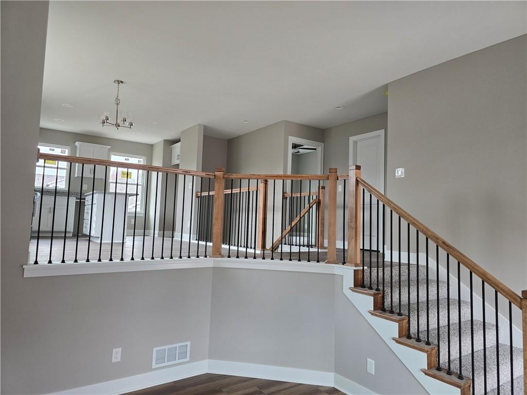 Photo 5 of 513 W Smith Street
