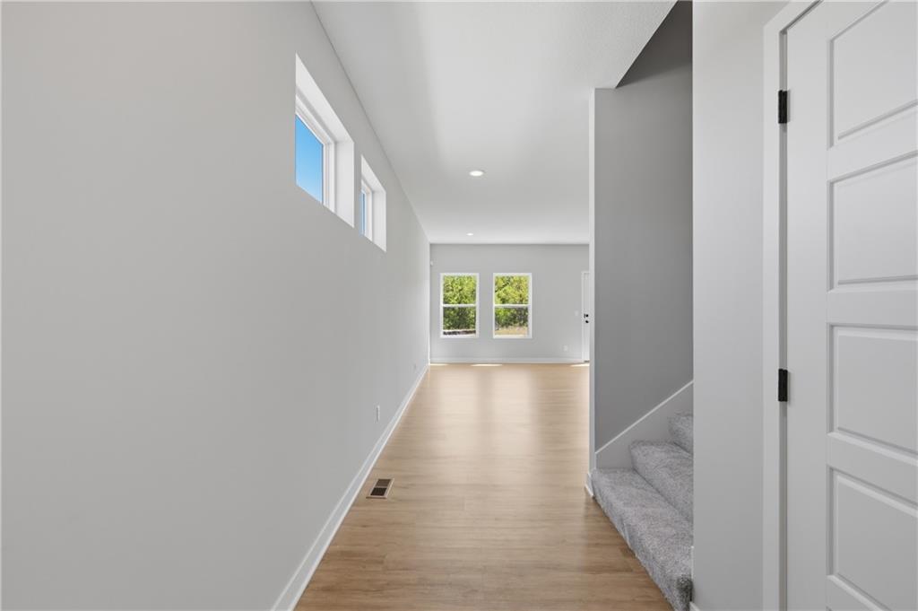 Photo 5 of 4705 Brentwood Avenue