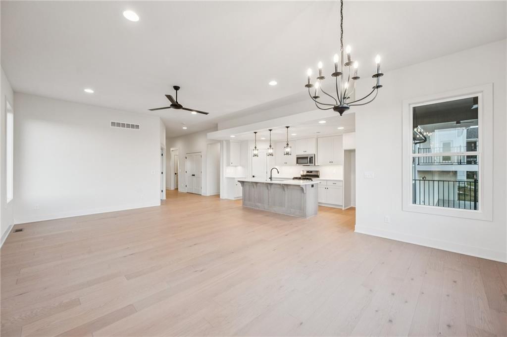 Photo 7 of 2152 Black Walnut Drive