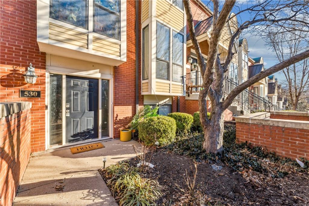 Photo 4 of 530 W 10th Street #530