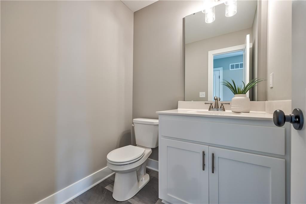 Photo 6 of 508 W Lawrence Street