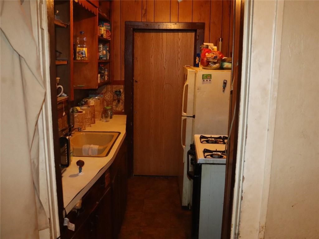 Photo 6 of 4280 E 62nd Street