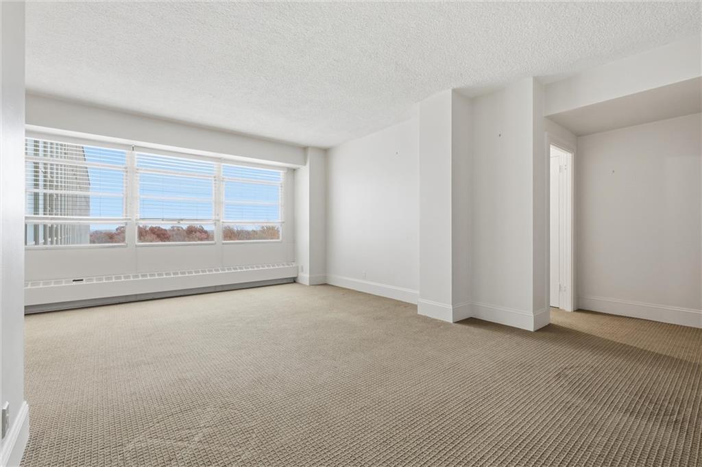 Photo 6 of 333 W Meyer Boulevard #1104
