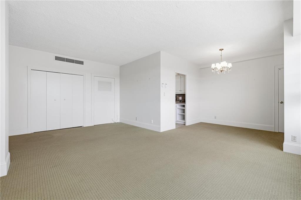 Photo 7 of 333 W Meyer Boulevard #1104
