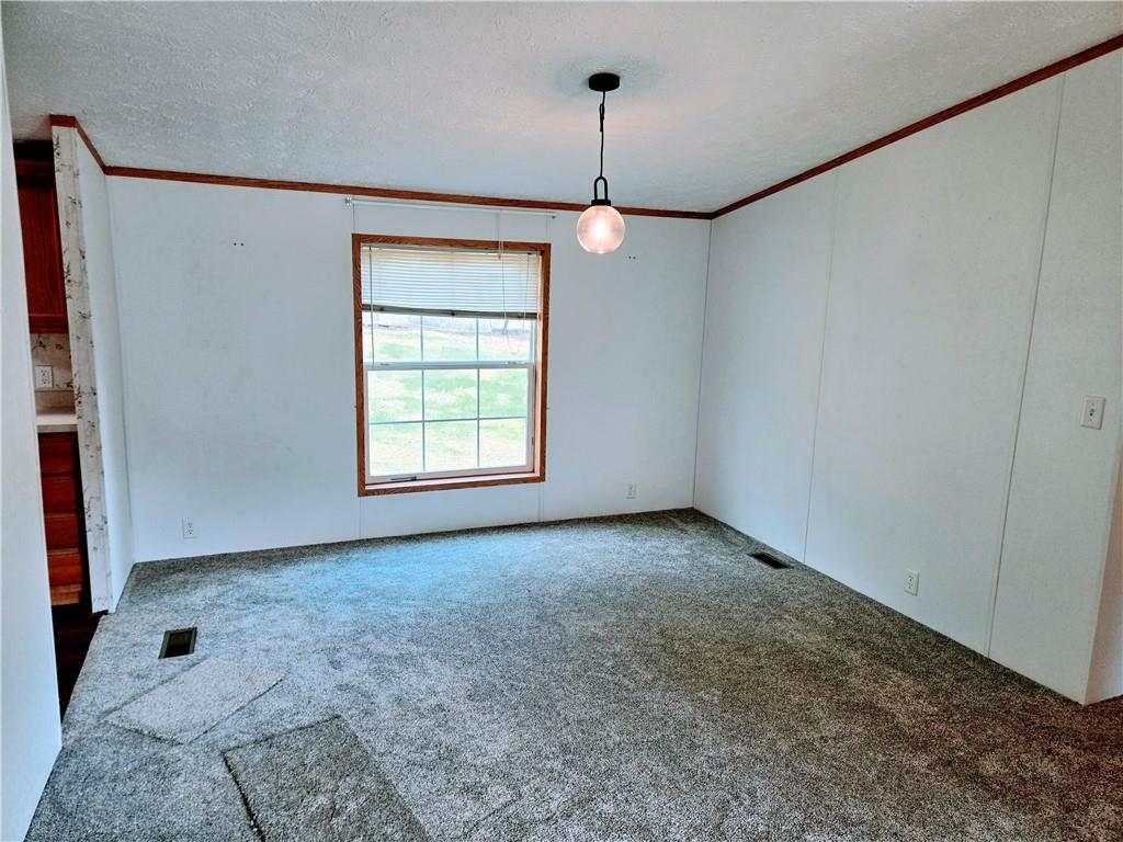 Photo 6 of 9 SE 190th Road
