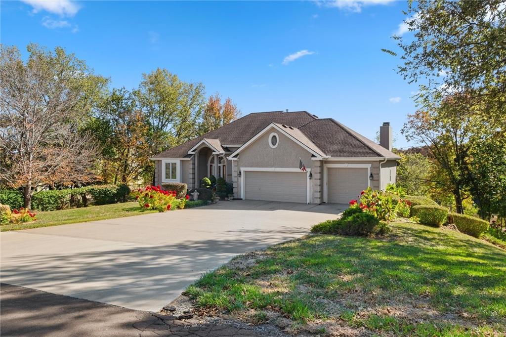Photo 4 of 14733 Timber Lane