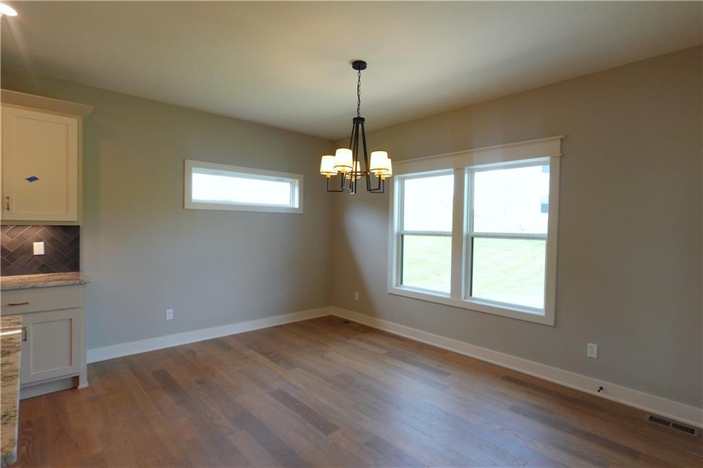 Photo 4 of 12730 NW Larkspur Lane