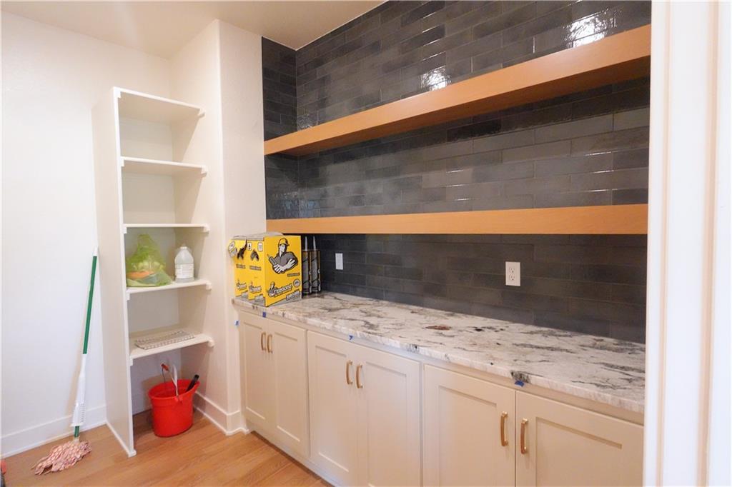 Photo 6 of 12730 NW Larkspur Lane