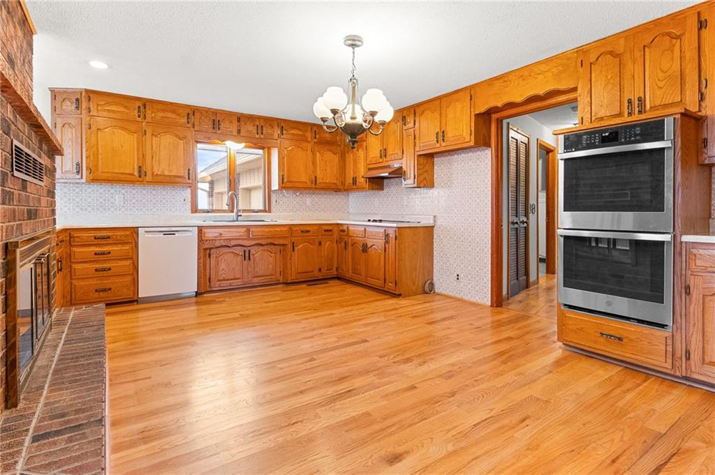 Photo 7 of 146 SE 180th Road
