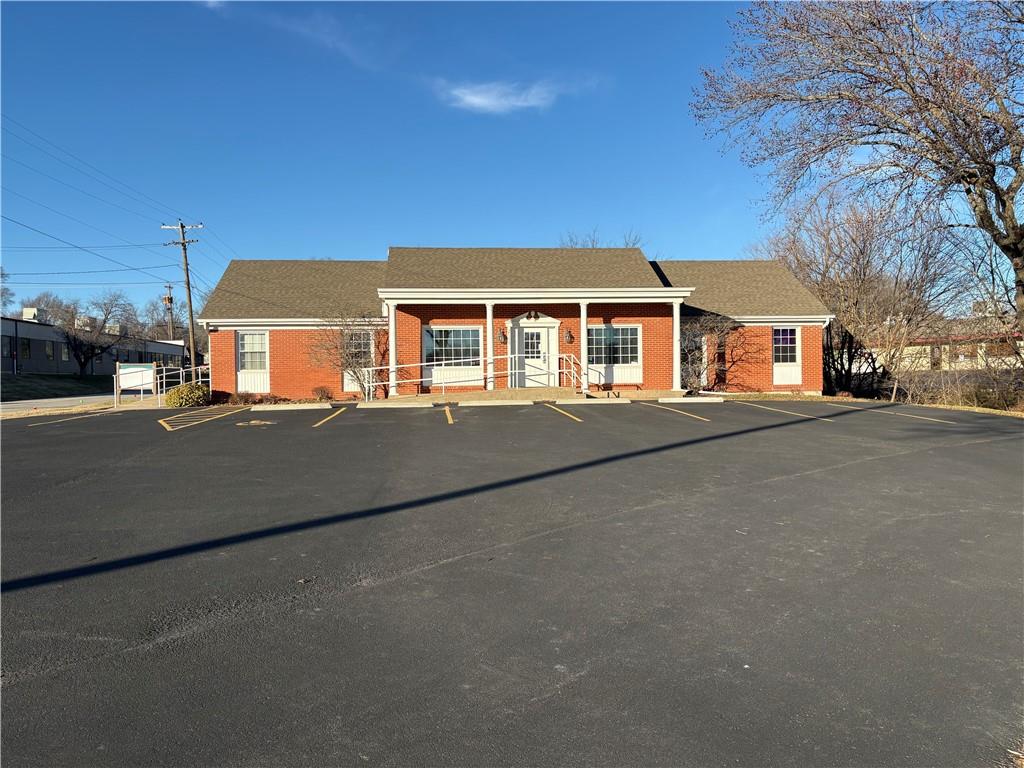 Photo of 2100 E Mechanic Street