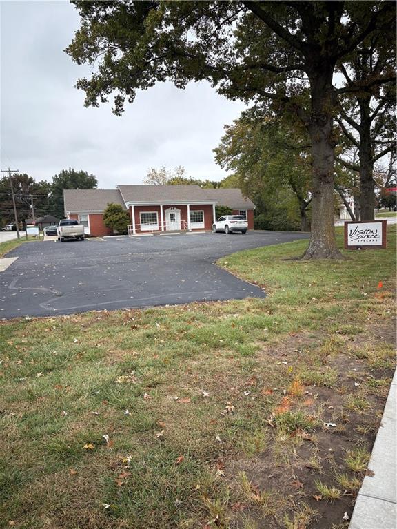 Photo 6 of 2100 E Mechanic Street