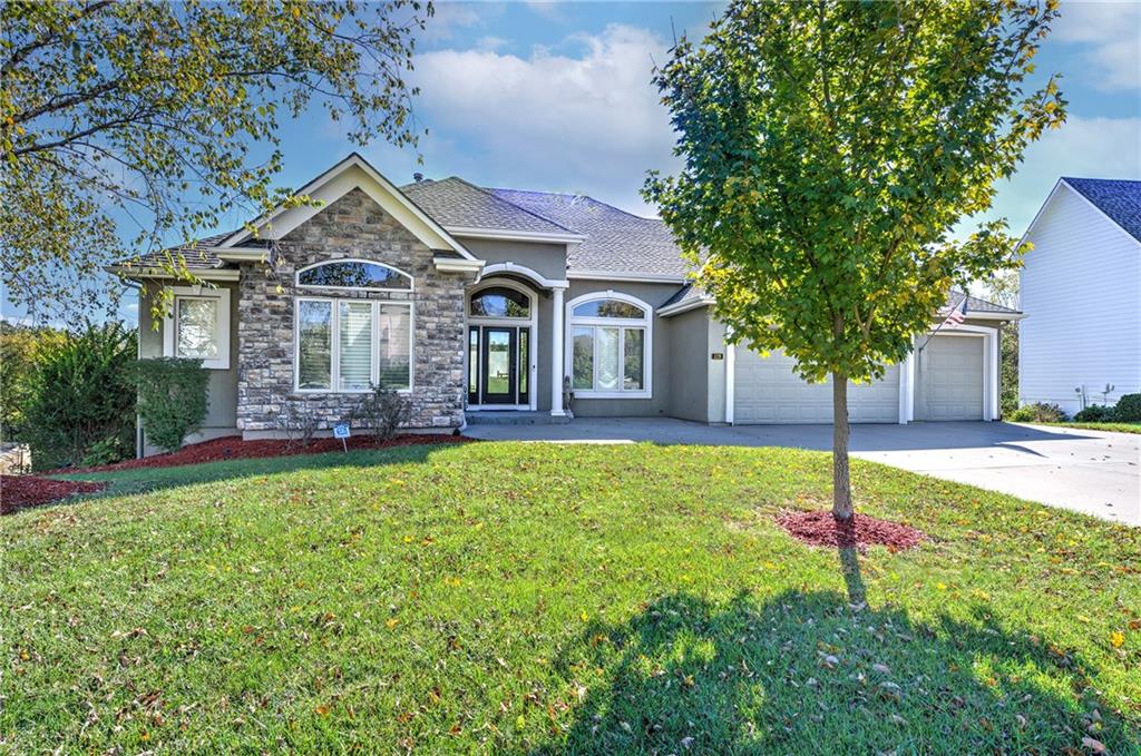 Photo of 129 NW Morton Drive