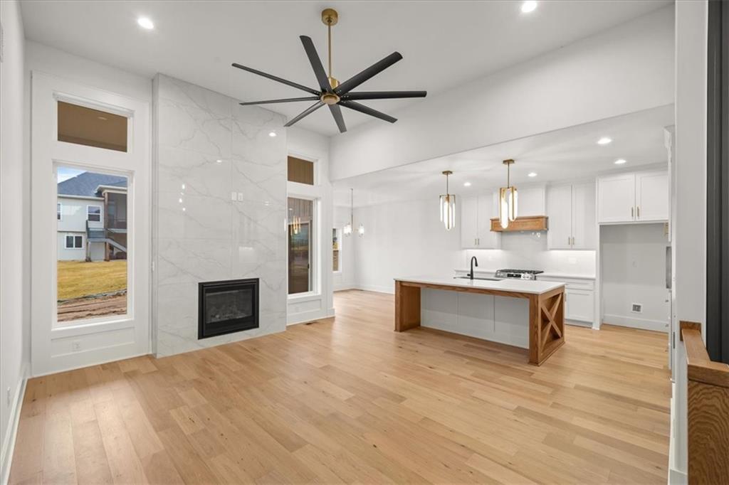 Photo 6 of 718 NE Lone Hill Drive #A