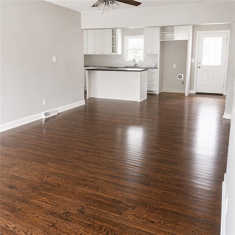 Photo 6 of 8220 Freeman Avenue