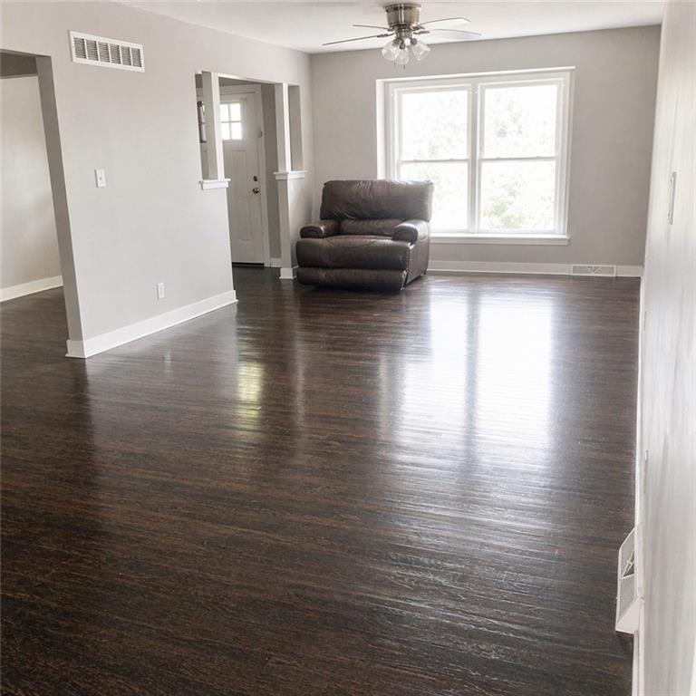 Photo 7 of 8220 Freeman Avenue