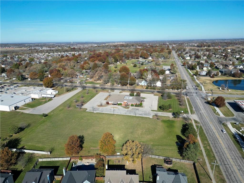 Photo 3 of 18320 S Center Street