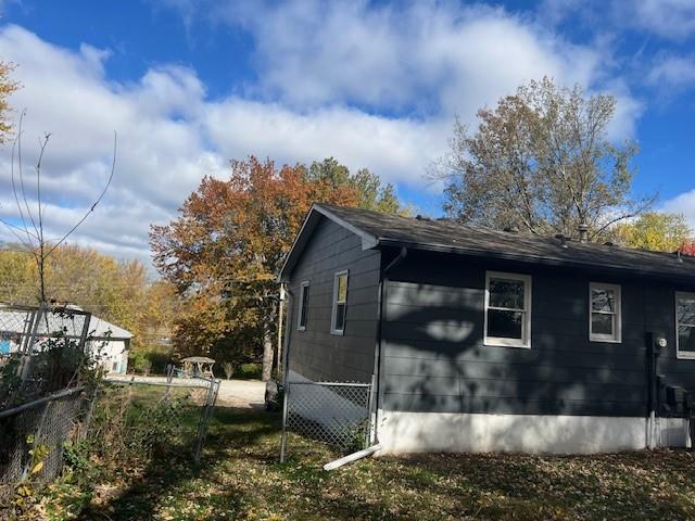 Photo 7 of 234 E Moss Street