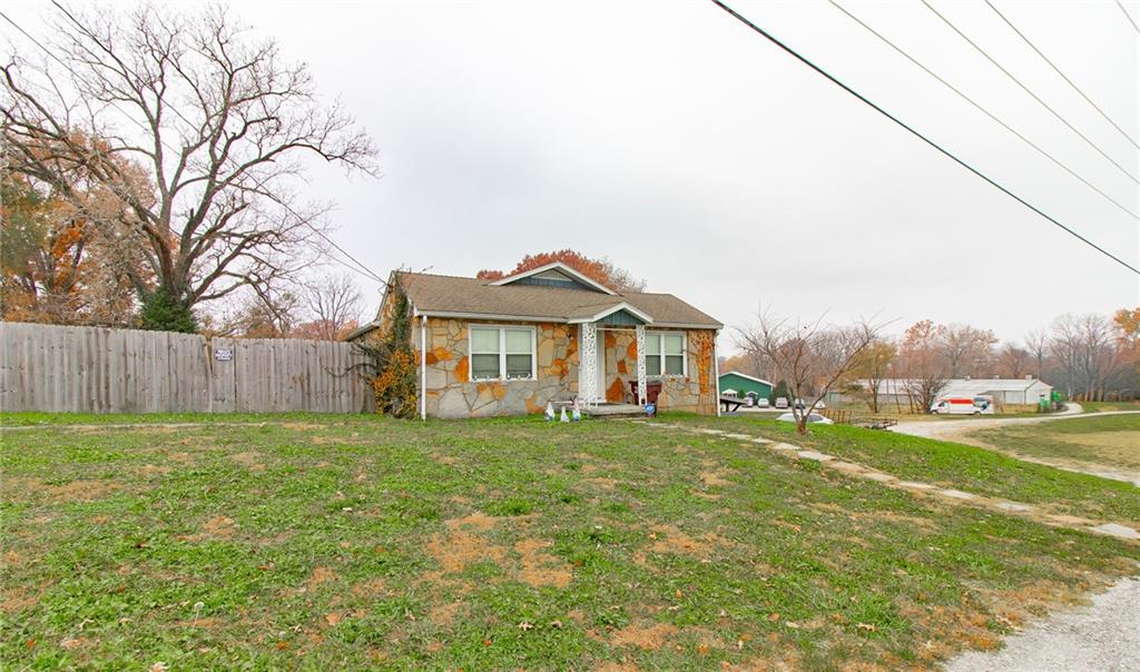 Photo of 116 W Rives Road